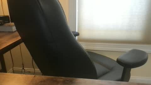 kickboxer04 online show from April 2, 3:30 pm