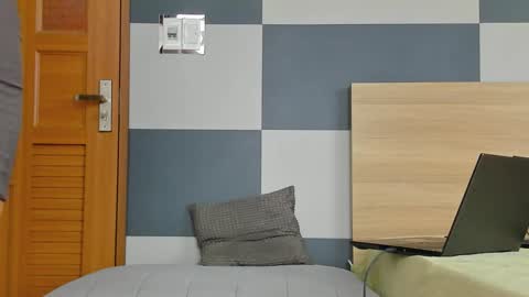 KIERA 31 online show from December 20, 7:04 am