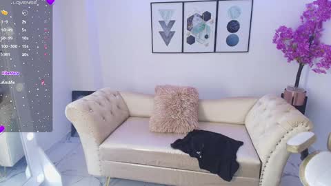 Kitty online show from April 7, 12:51 pm