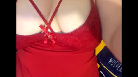 Snapshot of kiki587516 chatting on October 29, 1:40 am Kiki online show from October 29, 1:40 am