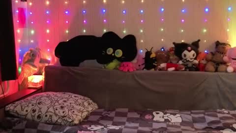 kiki_blue_eyes online show from March 3, 6:09 am