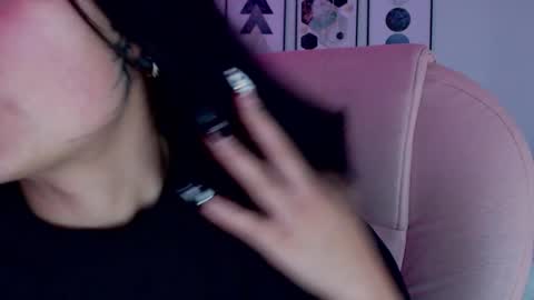 kIKI online show from January 16, 10:30 pm