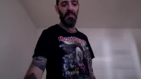 andres online show from April 16, 6:52 pm