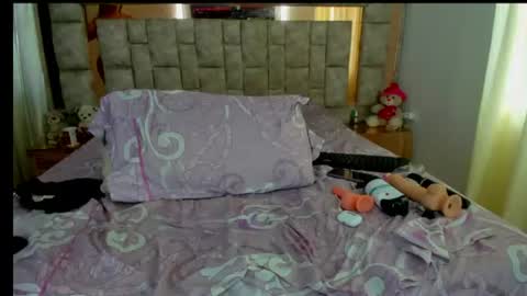 Kim online show from June 21, 4:02 pm