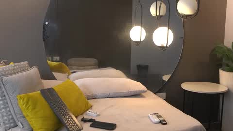 Kim online show from December 22, 12:45 pm