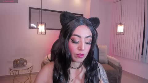 kim online show from November 28, 10:11 am