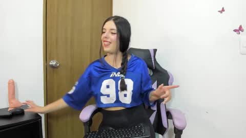 kamila online show from April 3, 1:34 am