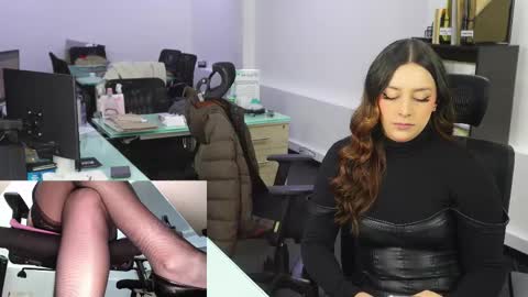 Kimberly 1200-1900 GMT-5 online show from February 24, 9:31 pm