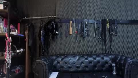  KIMBERLY SWAN  online show from October 9, 10:48 pm