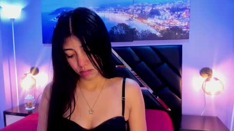 Kimberly Villalobos online show from February 2, 11:50 am