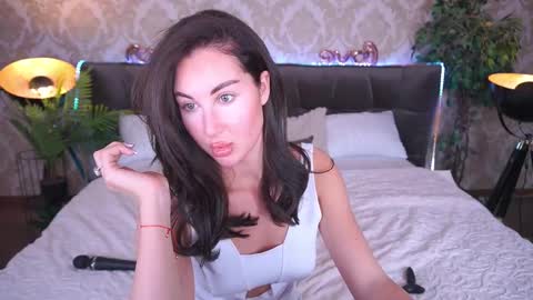 Kim online show from February 23, 1:42 pm