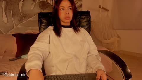 Kim online show from February 2, 12:35 pm