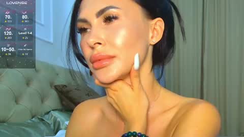 KIm online show from July 5, 5:31 pm