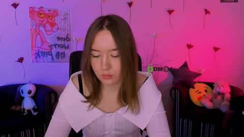 just Kimi  online show from March 7, 10:04 am