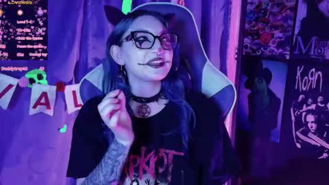 Kim Lennox online show from February 18, 2:39 pm