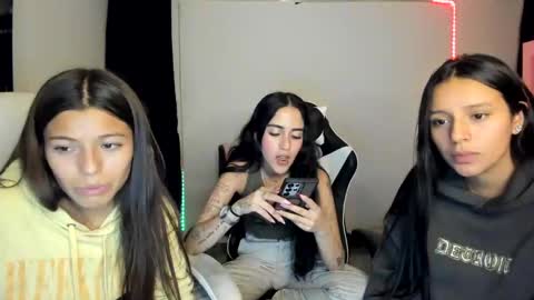 kimmi online show from February 10, 11:34 pm