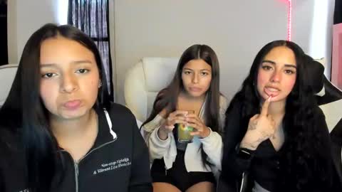 kimmi online show from February 14, 9:21 pm