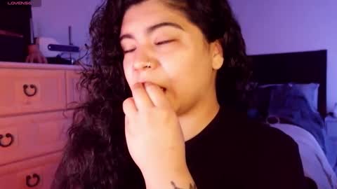 Kimmi online show from January 8, 1:11 am