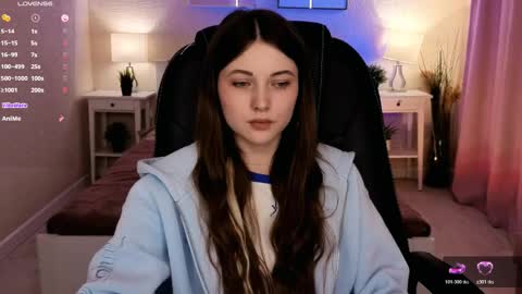  Your Kimmie  follow me  online show from April 8, 10:51 am