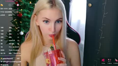 kimmy1_powell online show from January 8, 5:57 am