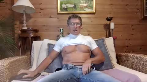 kimonoblues online show from November 24, 9:30 am