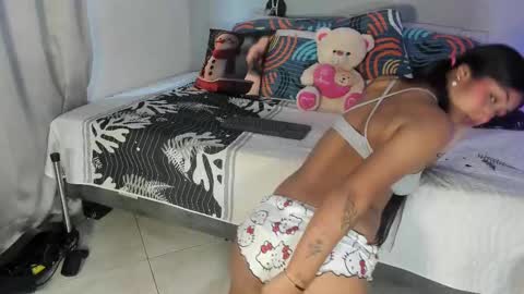 Kim online show from November 11, 8:00 pm