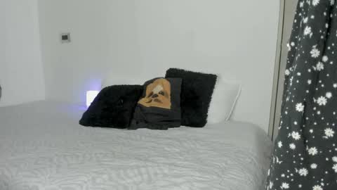 Kim Thompson online show from April 4, 8:43 am