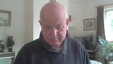 Snapshot of kindahairy4u chatting on October 29, 2:30 pm kindahairy4u online show from October 29, 2:30 pm