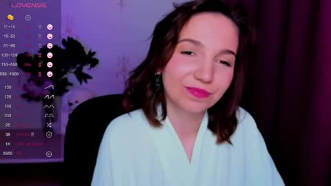 Hazel online show from May 6, 9:10 pm
