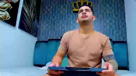 Angel Falconer online show from September 20, 1:41 am