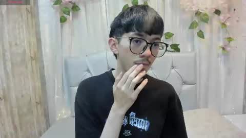 King  online show from August 4, 12:23 pm