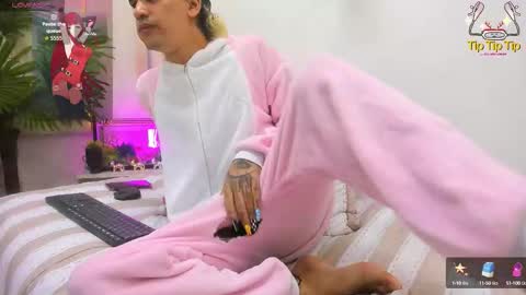 Snapshot of king_voy chatting on September 16, 9:51 pm king voy online show from September 16, 9:51 pm