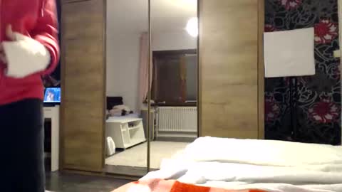 sexysexyhotwetpinkredpussy online show from February 21, 7:06 pm