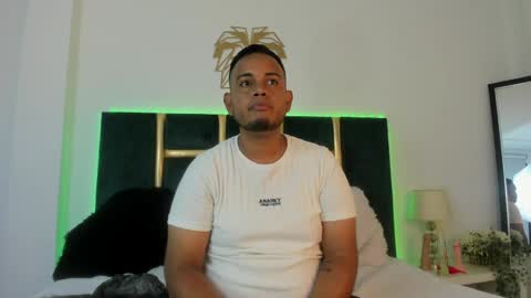 kingg_jay online show from May 26, 12:00 pm