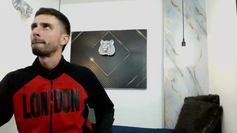 KING  online show from February 25, 6:17 am