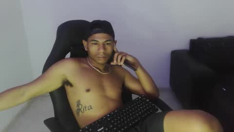 DOMINANT ALPHA KINGS online show from March 8, 1:17 am