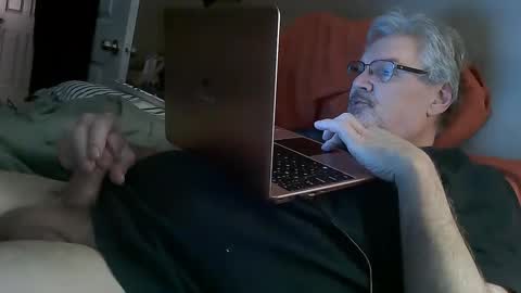 kingtongue10 online show from January 19, 1:01 pm