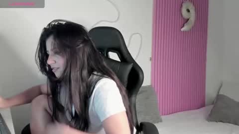 kinky yeyns online show from October 16, 3:28 am