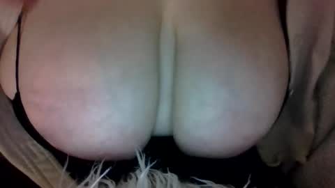 kinkybbwbitch online show from July 5, 12:25 am
