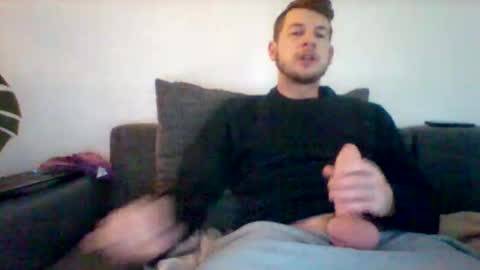 kinkylionboy online show from November 28, 9:16 am