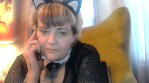 Snapshot of kinkypinkyplay2 chatting on March 1, 9:48 pm Kinky Pinky online show from March 1, 9:48 pm