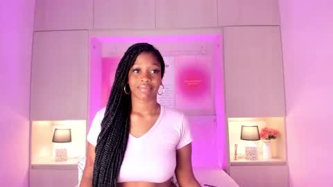 M A R A  online show from October 23, 12:17 pm