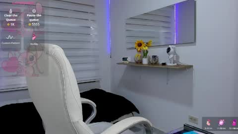 kir_ely online show from April 22, 7:10 pm