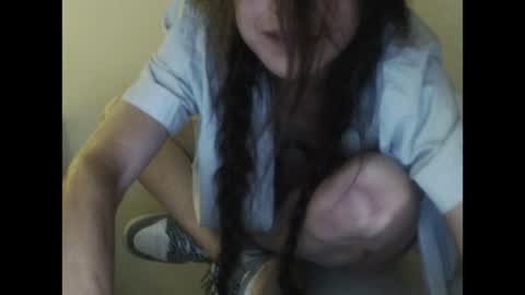 Kira1st  online show from May 21, 6:25 pm