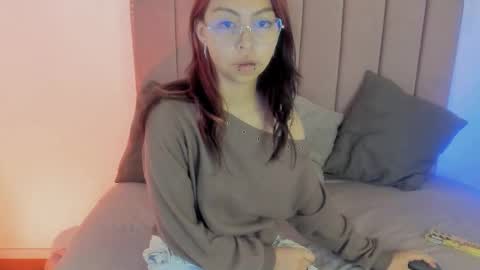 kira_exe online show from February 10, 12:19 pm