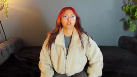 kira_exe online show from February 23, 11:34 am