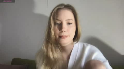 Kira online show from April 20, 4:59 am