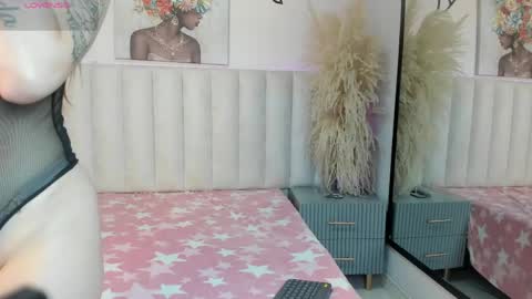 Kira online show from May 26, 12:11 pm