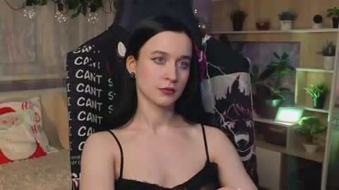 Kira    online show from March 11, 7:25 pm