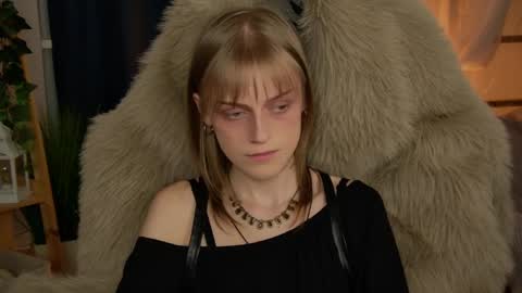 Kira online show from April 7, 12:12 am